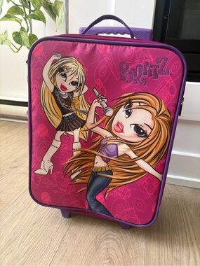 Bratz Rolling Suitcase Kids Travel Bag Pink Carry On Luggage Cute
